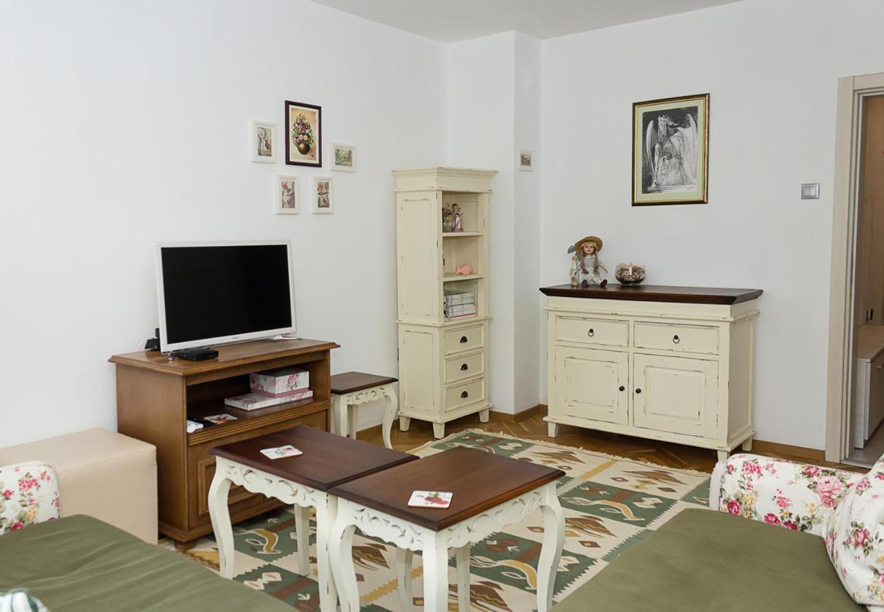 Апартаменти Chayka Charm Cozy 1bd In By Flat Mаnager